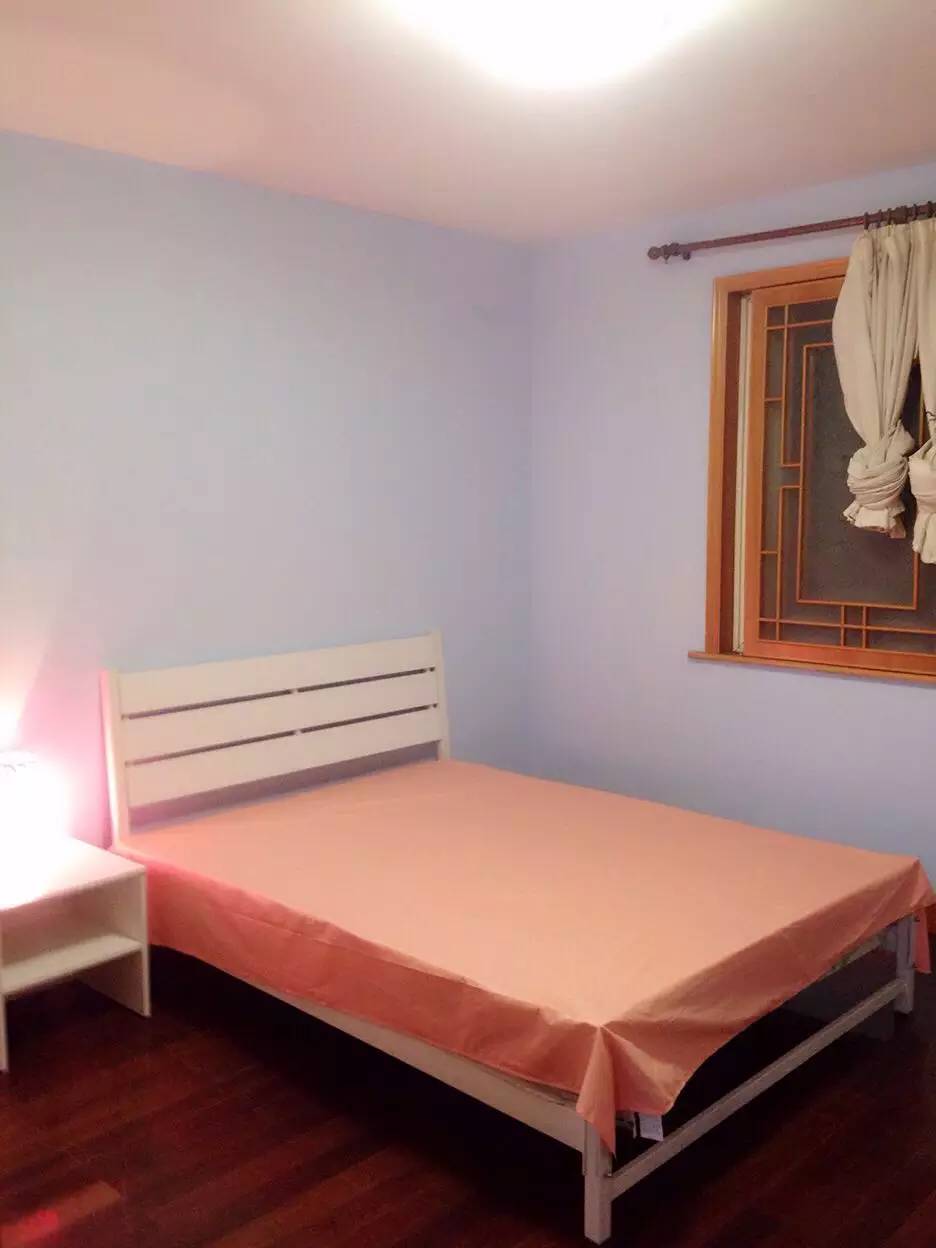 半山花园 个人房屋出租,房间整洁干净,家电齐全,拎包入住,可月付可短