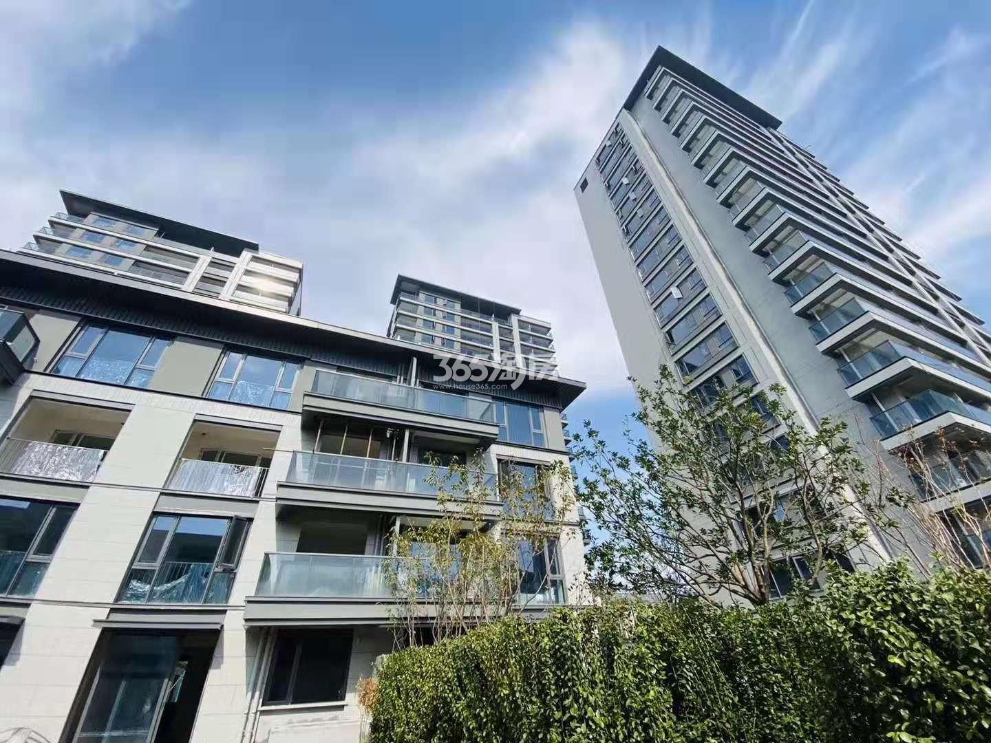 融创金成十锦台