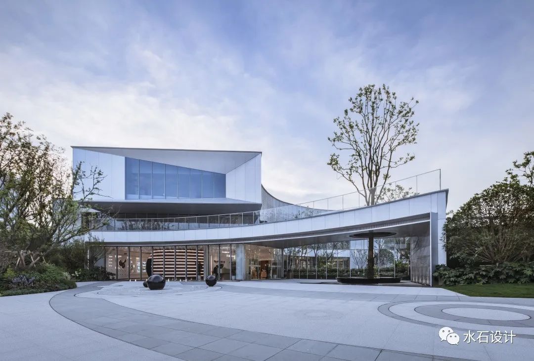 漂浮的新月无锡旭辉城